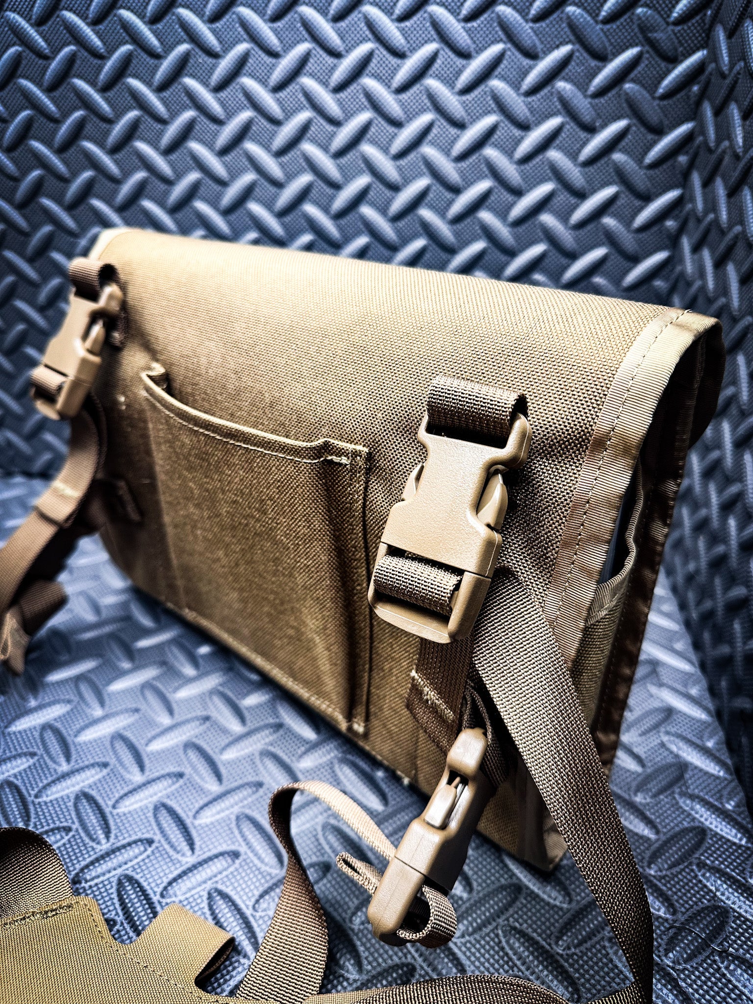 Flats Satchel Wade Fishing Chest Rig